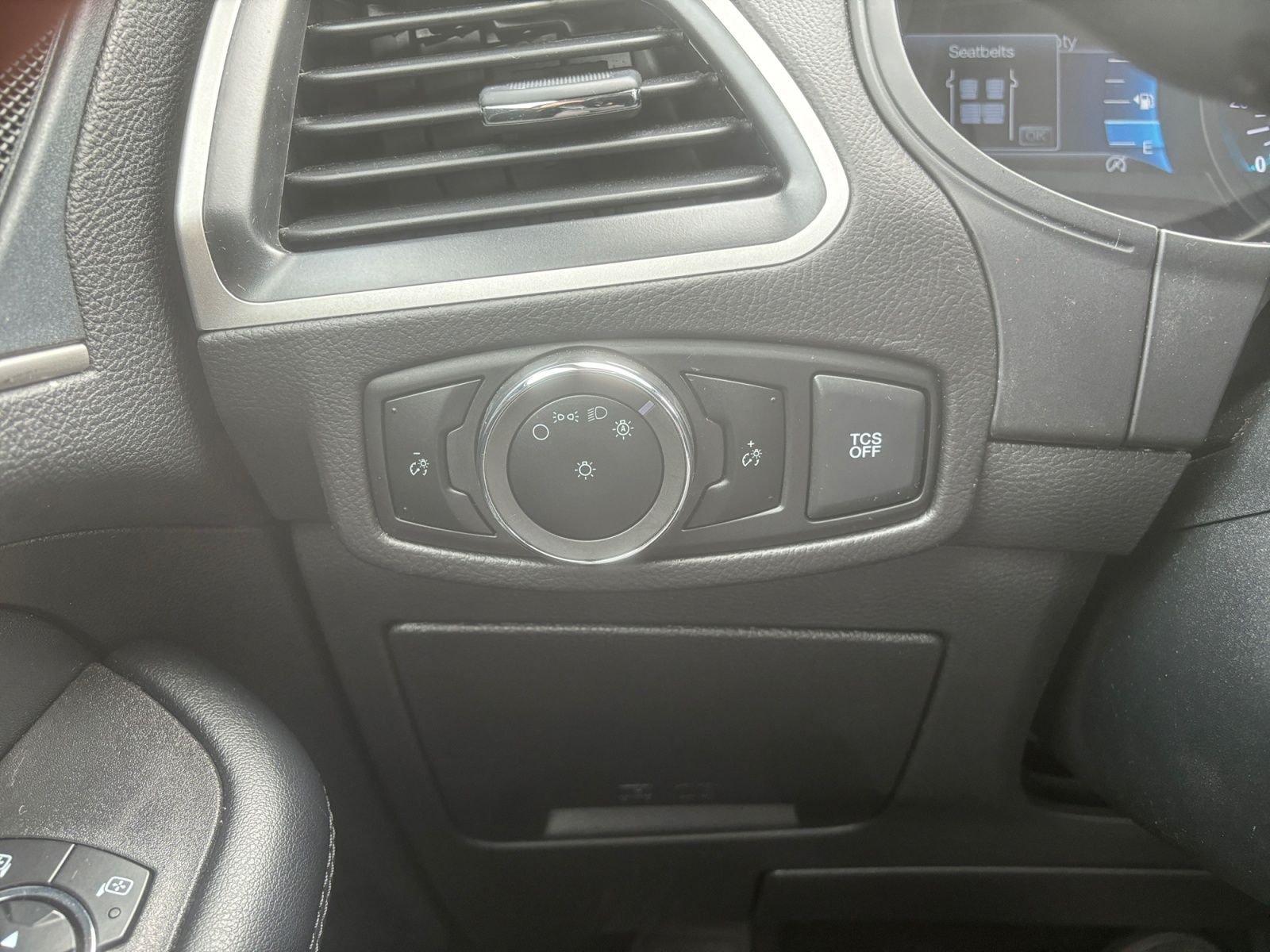 Used 2024 Ford Edge SEL AWD/4WD image 21