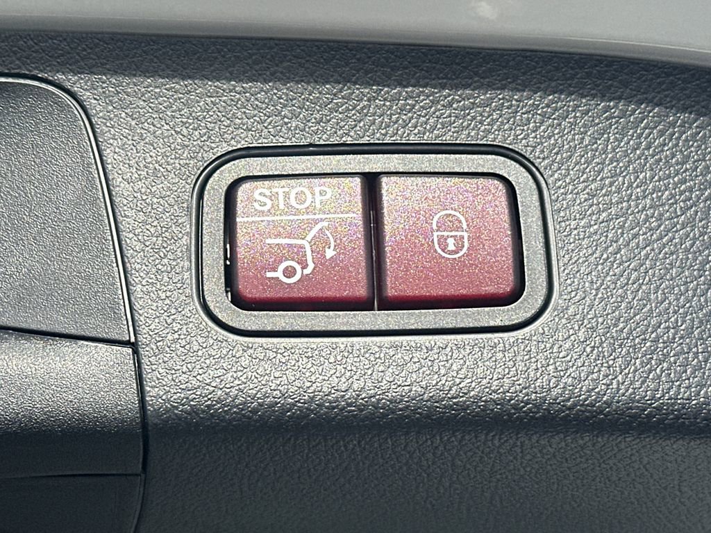 Certified 2026 Mercedes-Benz GLA 250 image 21