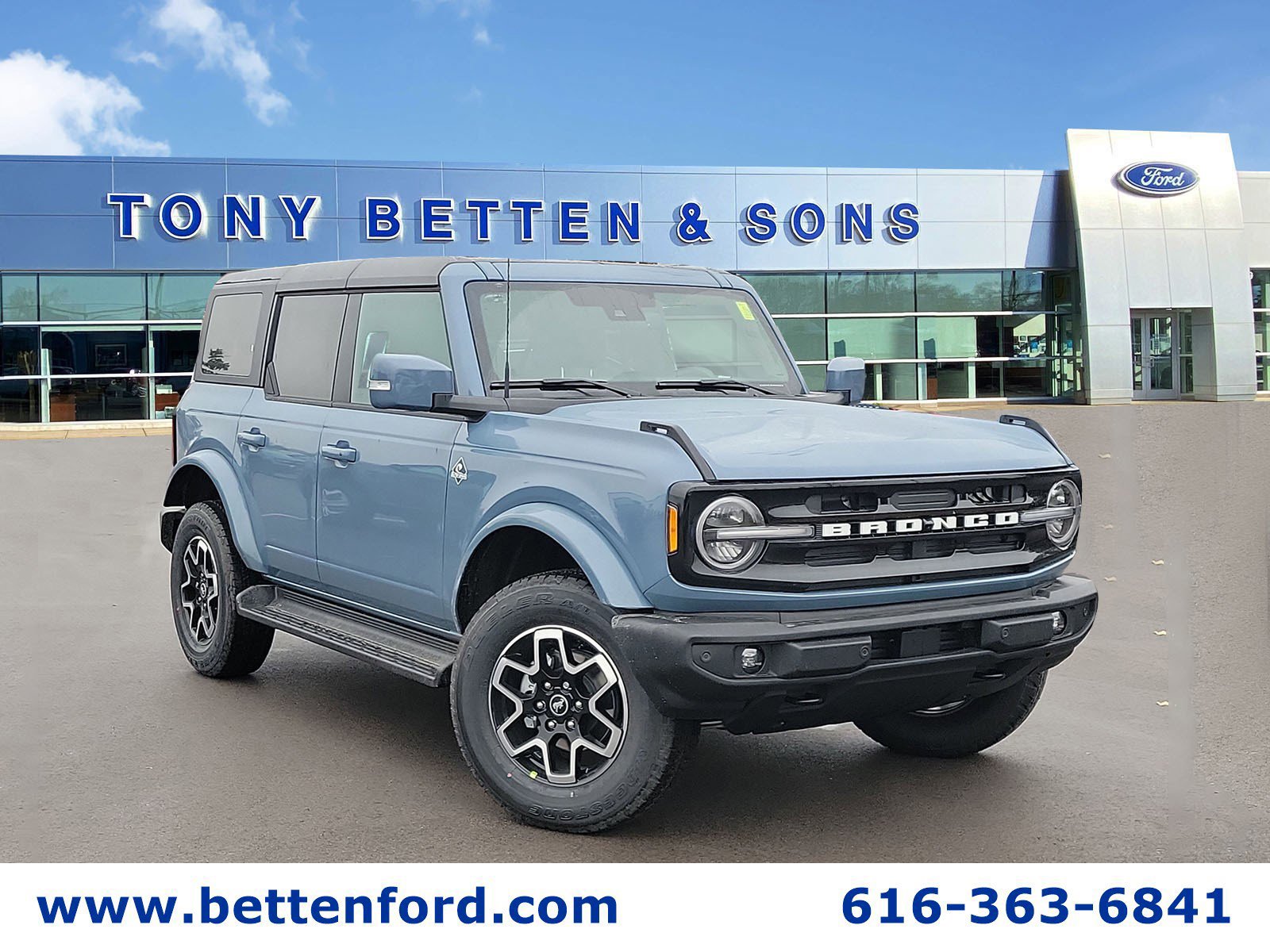 New 2025 Ford Bronco Outer Banks