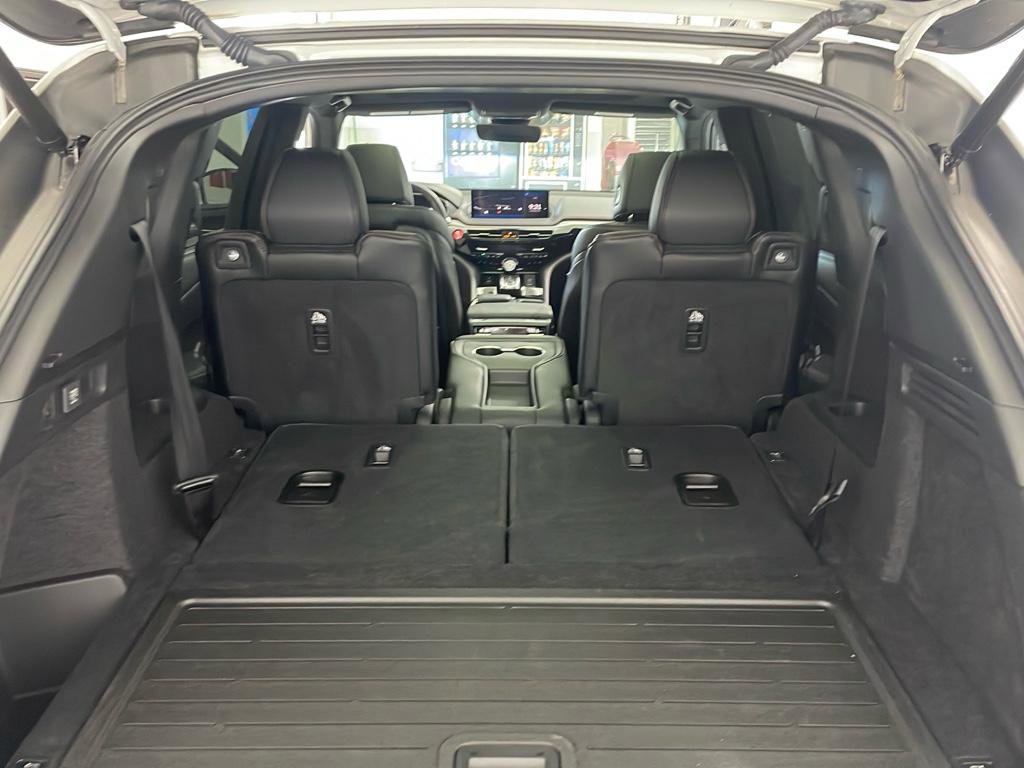 Used 2022 Acura MDX A-Spec image 4