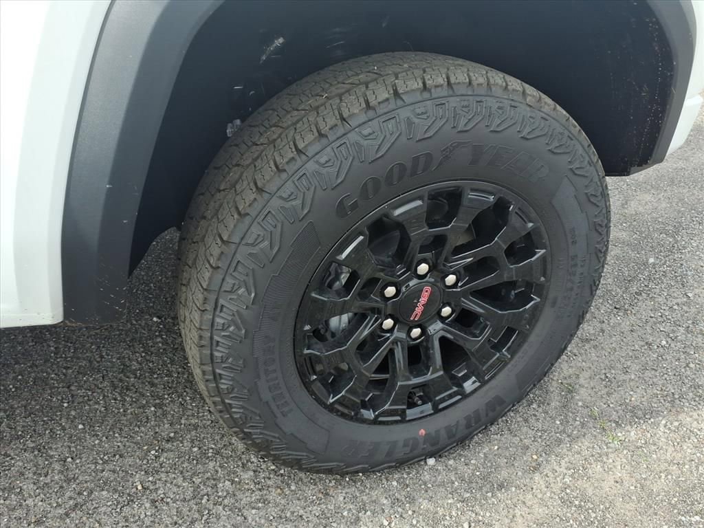 New 2026 GMC Canyon Elevation image 9