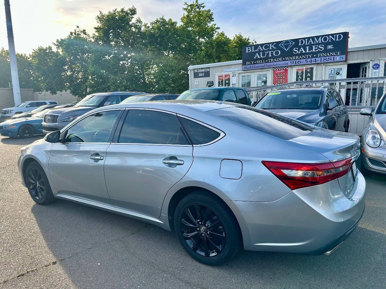 Used 2016 Toyota Avalon XLE FWD image 9