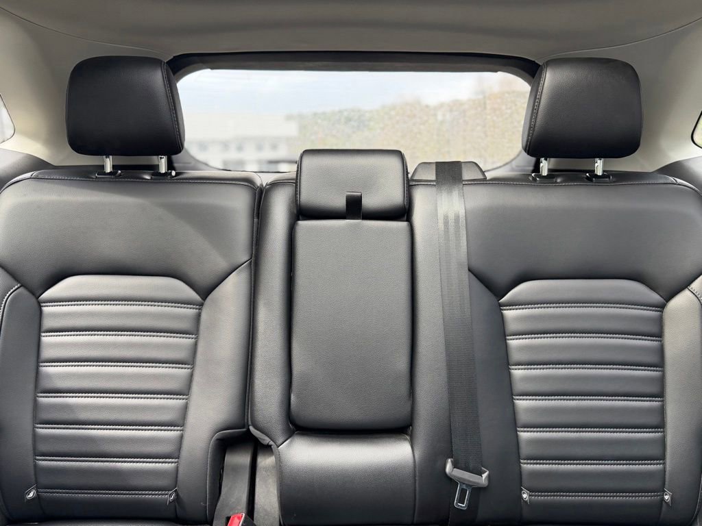 Used 2023 Ford Edge SEL w/ Convenience Package AWD/4WD image 16