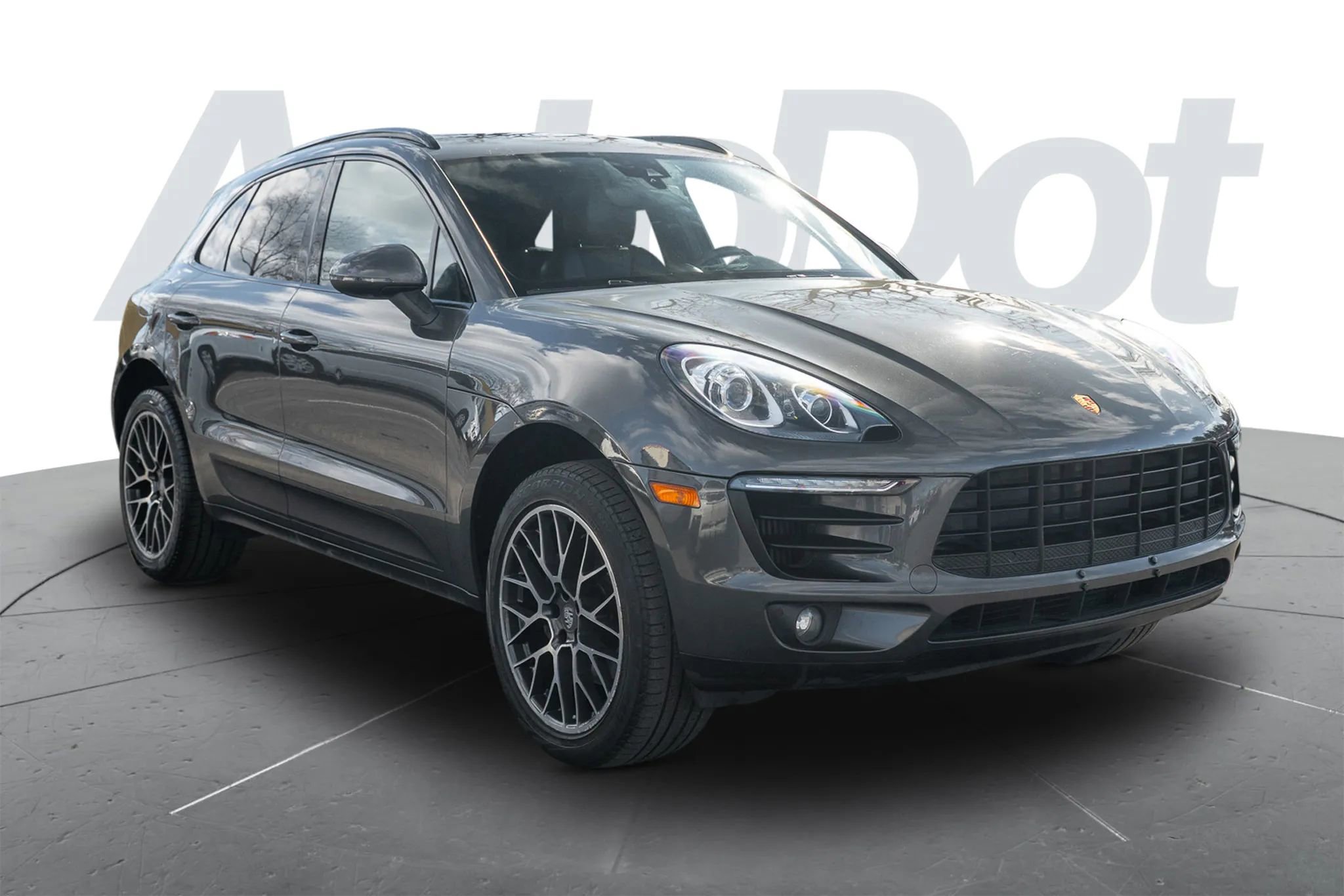 Used 2018 Porsche Macan S image 4