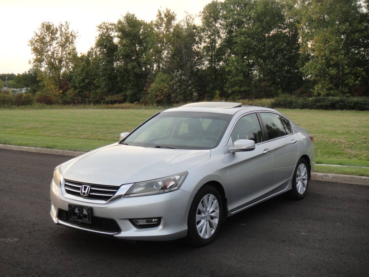 Used 2013 Honda Accord EX image 2