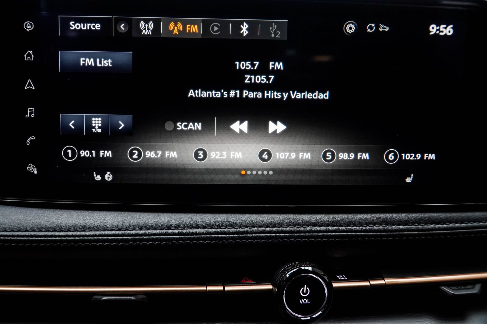 Used 2023 Nissan Ariya AWD image 29
