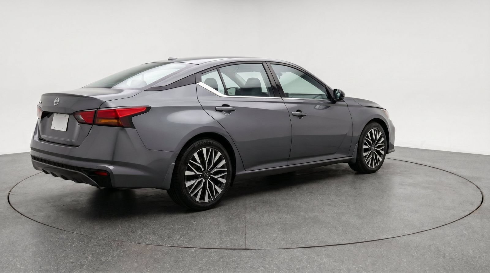 Used 2026 Nissan Altima 2.5 SV FWD image 8