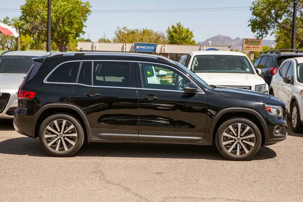 Used 2021 Mercedes-Benz GLB 250 4MATIC image 4