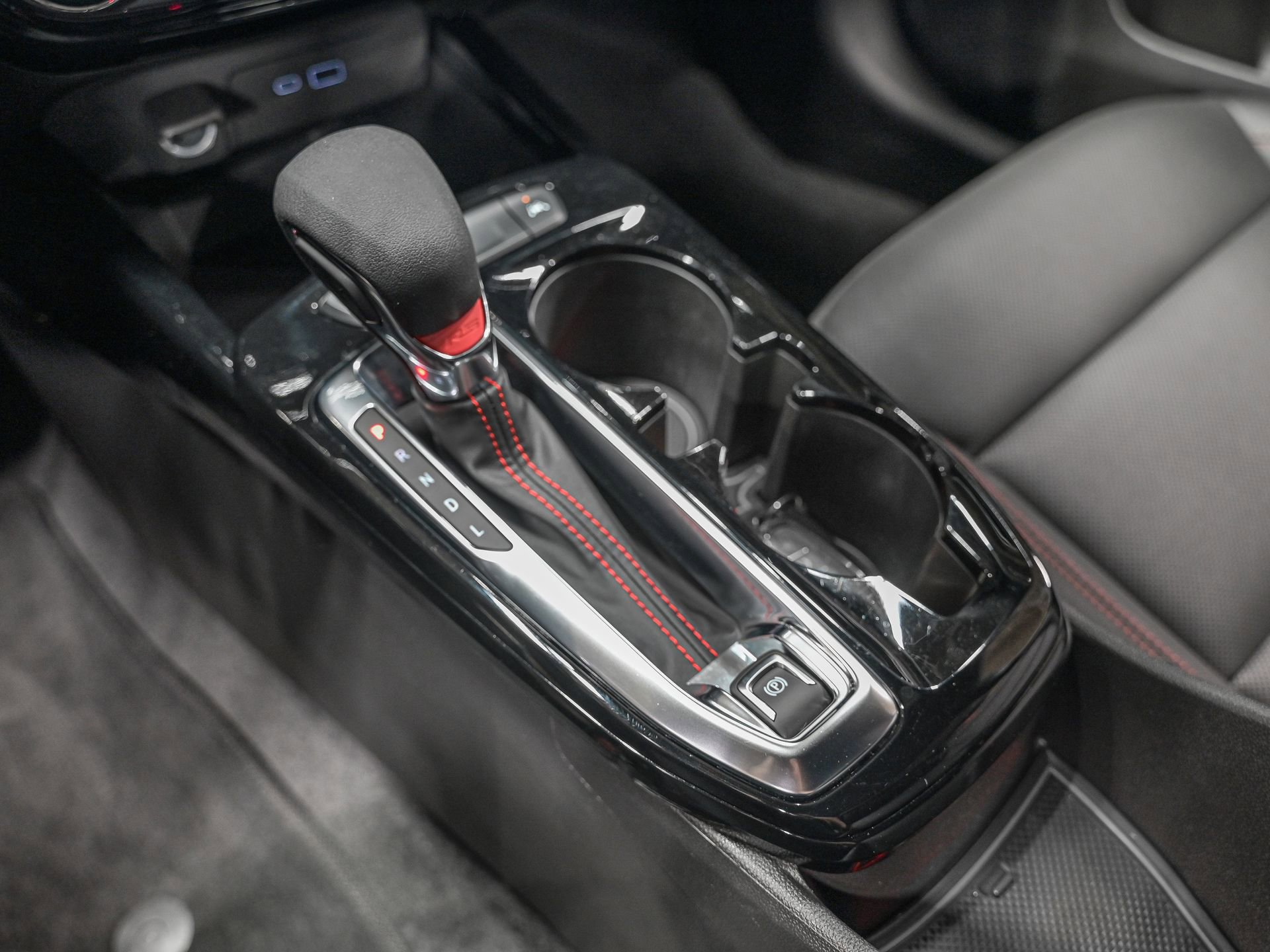 Used 2025 Chevrolet Trax RS w/ Driver Confidence Package image 22