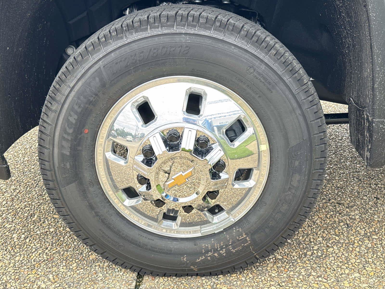 New 2026 Chevrolet Silverado 3500 LT AWD/4WD image 3