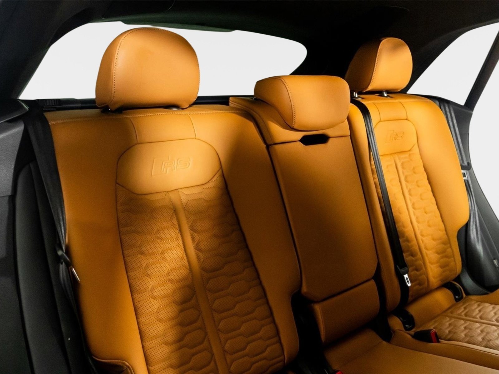 Used 2025 Audi RS Q8 performance image 31