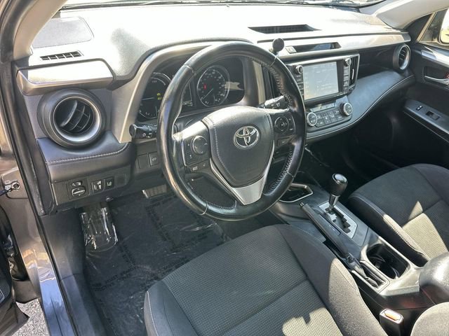 Used 2016 Toyota RAV4 XLE w/ Convenience Package image 9