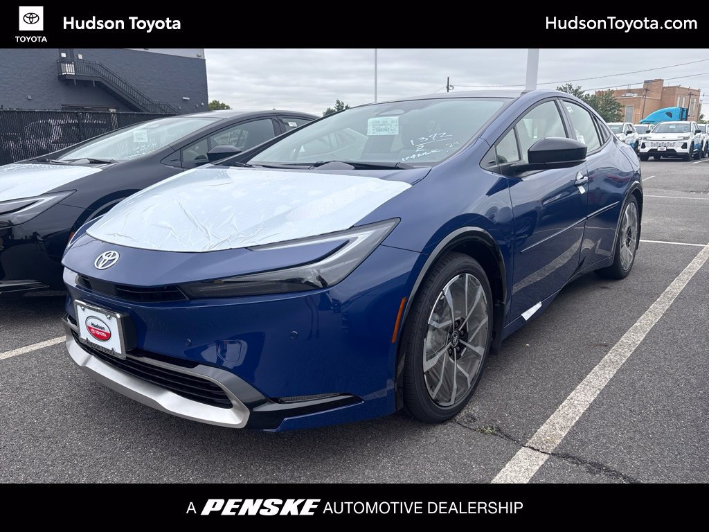 New 2026 Toyota Prius Plug-In Hybrid FWD image 1