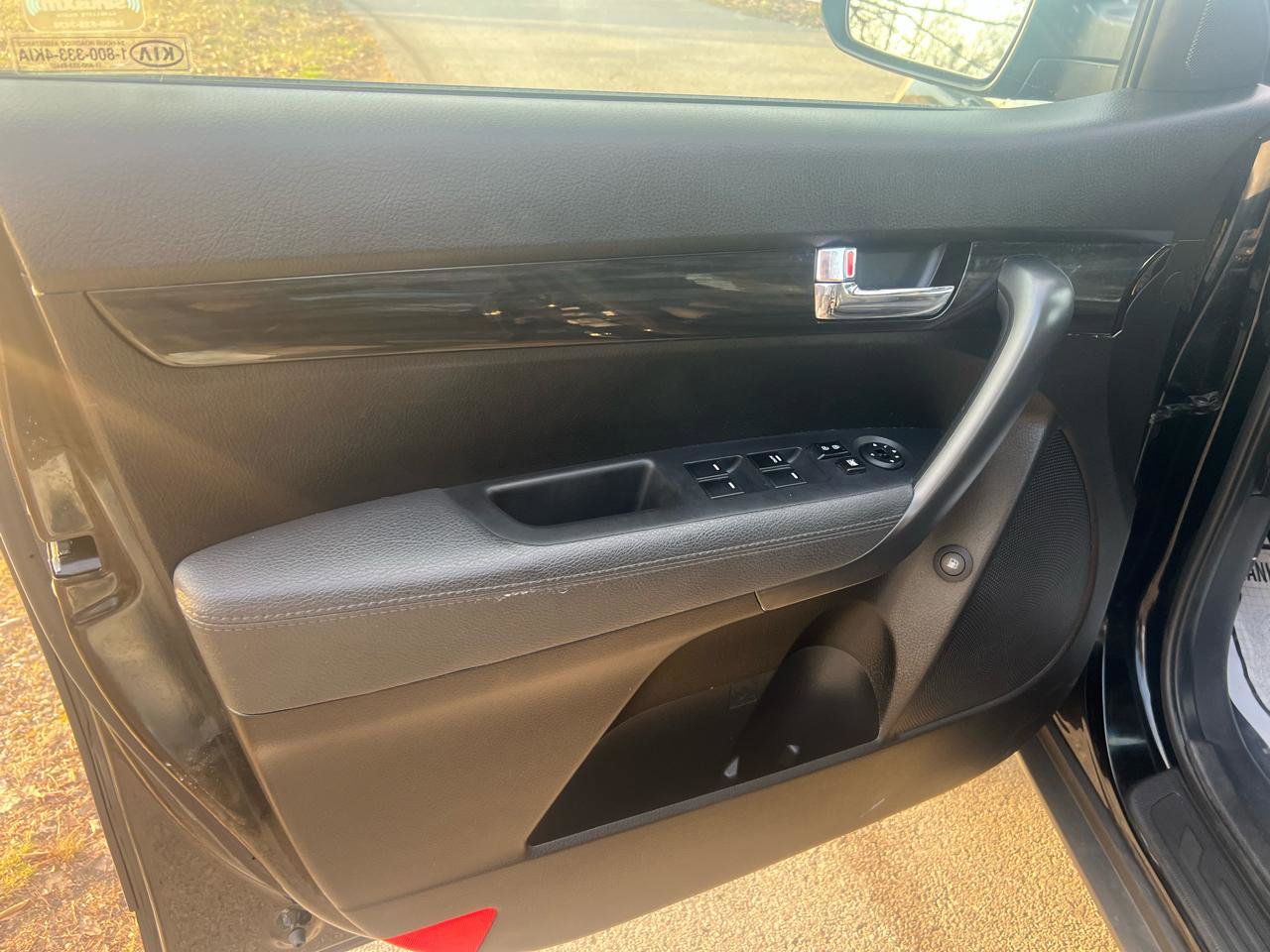 Used 2013 Kia Sorento LX w/ Convenience Pkg image 17