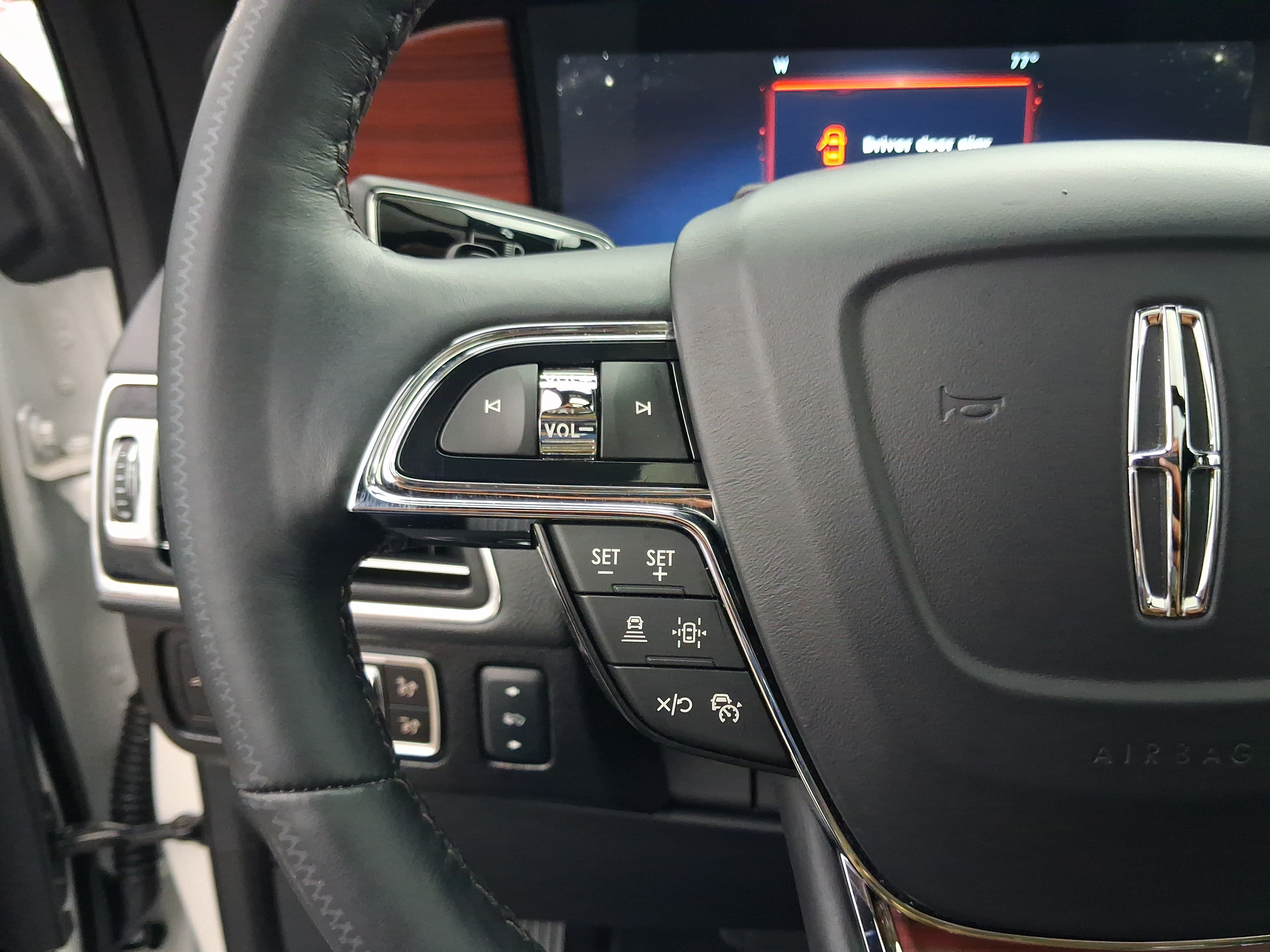 Used 2024 Lincoln Navigator Premiere AWD/4WD image 16
