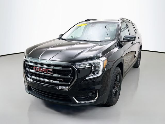 Used 2024 GMC Terrain AT4 w/ Infotainment Package II image 4