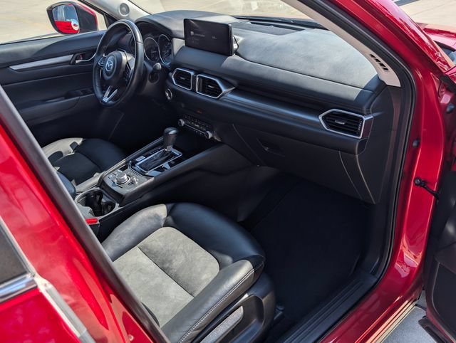 Used 2021 MAZDA CX-5 Touring FWD image 9