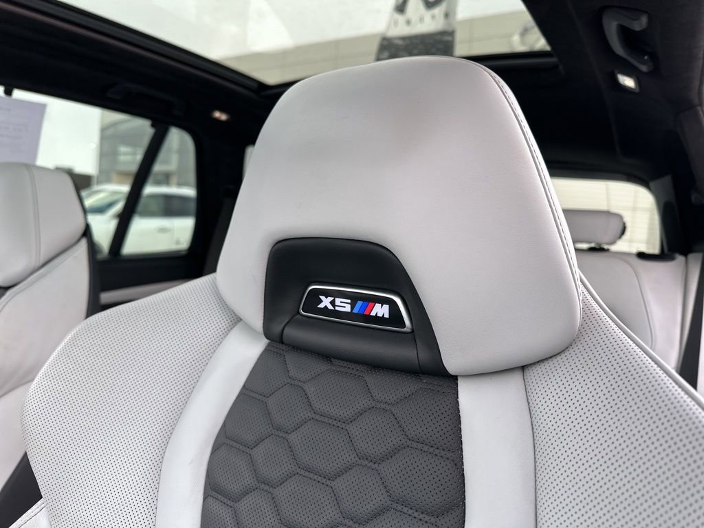 Used 2022 BMW X5 M w/ Executive Package image 46