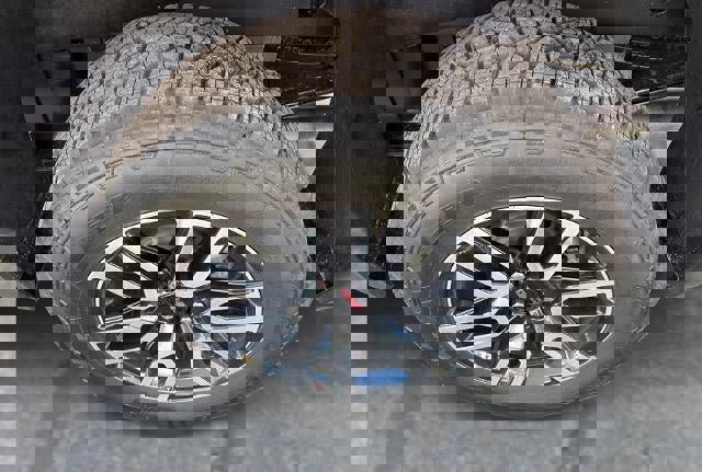 New 2026 GMC Sierra 1500 AT4 w/ AT4 Premium Package AWD/4WD image 9