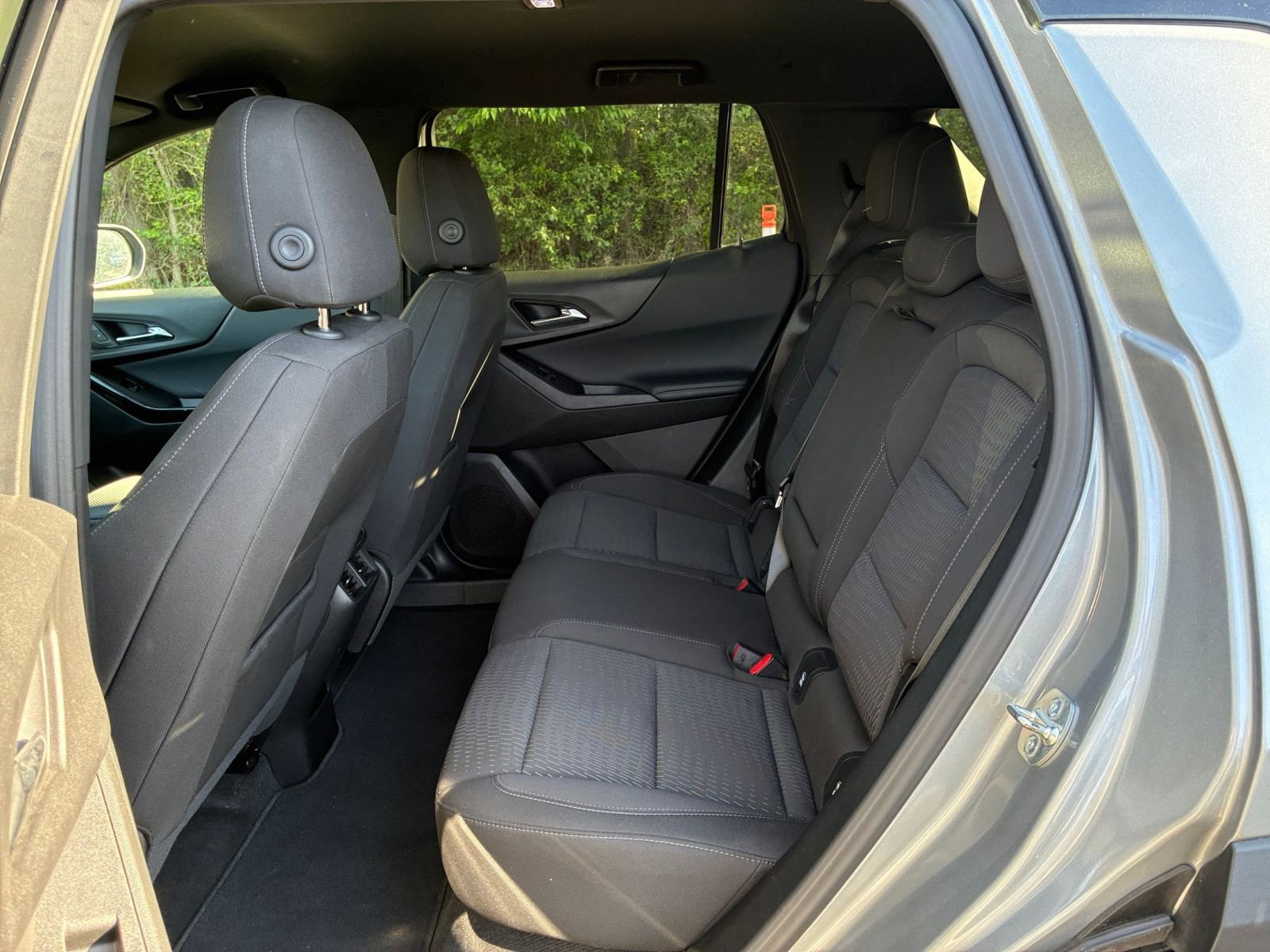 Used 2025 Chevrolet Equinox LT FWD image 24