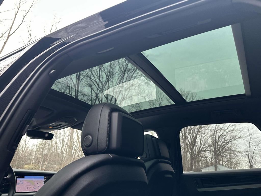 New 2026 Porsche Cayenne AWD/4WD image 17