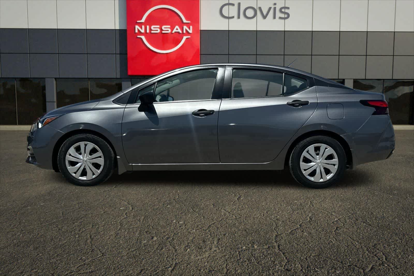 Used 2020 Nissan Versa S FWD image 6