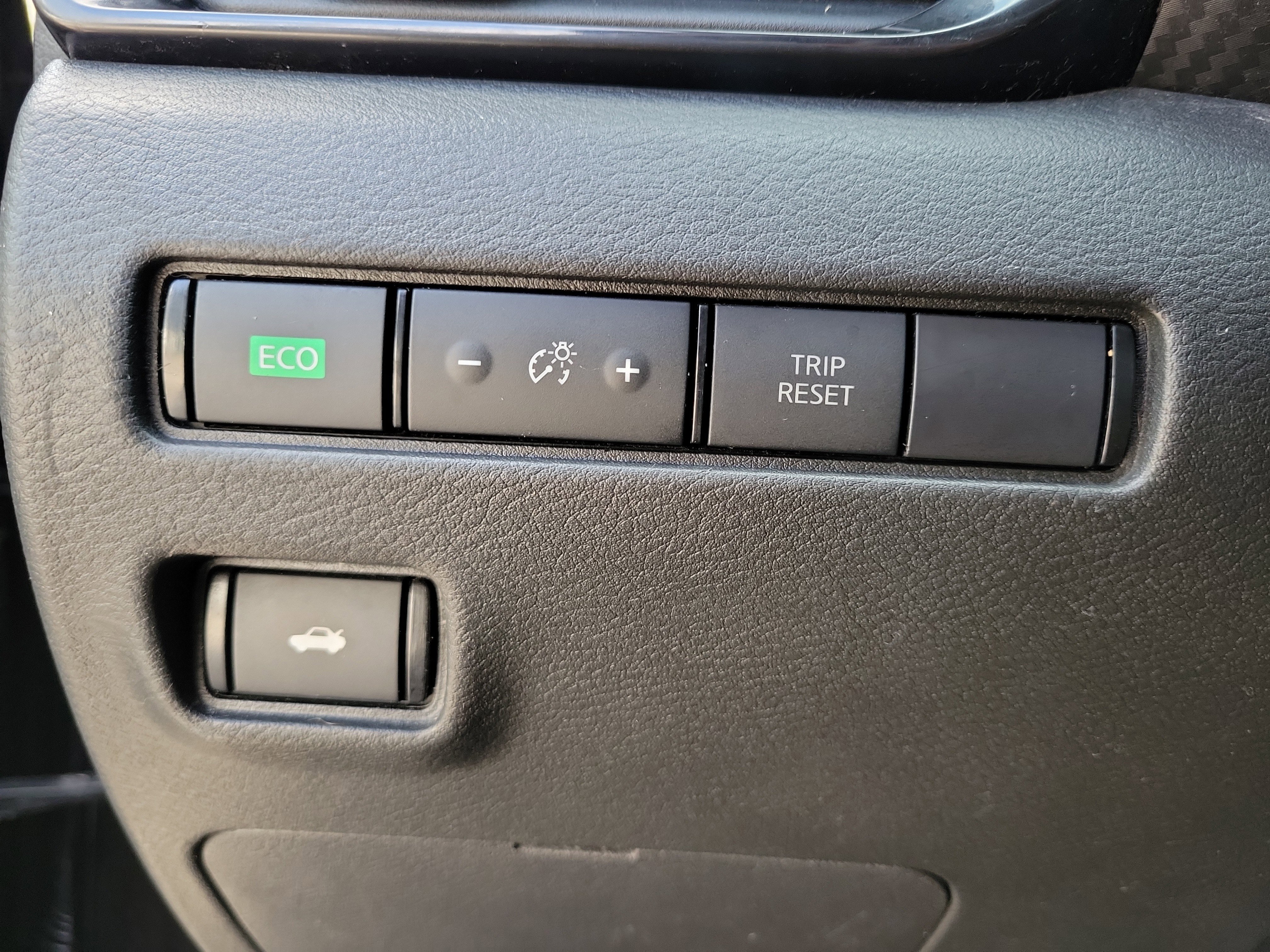 Certified 2020 Nissan Sentra S FWD image 31