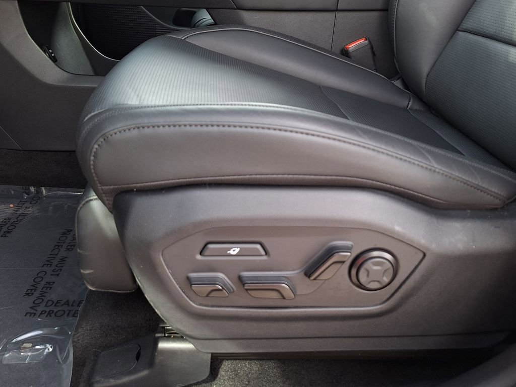 New 2025 Hyundai Santa Fe Calligraphy image 12