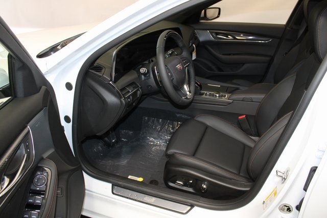 New 2026 Cadillac CT5 V image 5