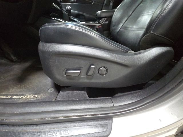 Used 2016 Kia Sorento EX w/ EX Touring Package image 21