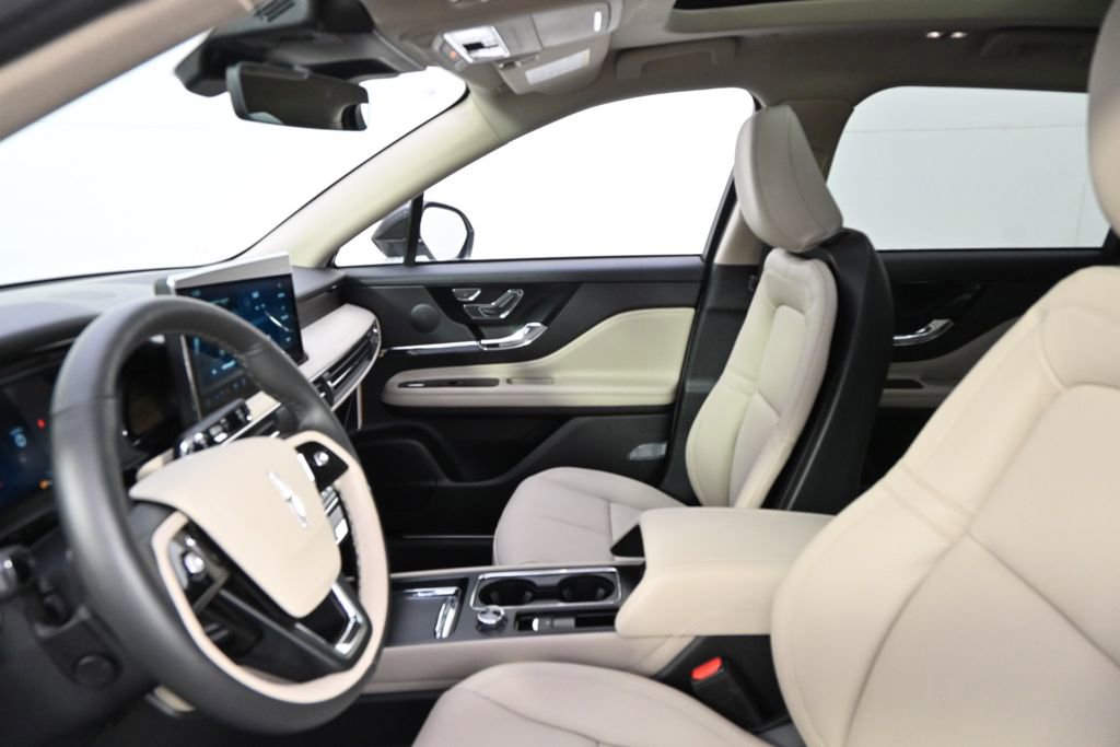 New 2026 Lincoln Corsair Reserve image 13