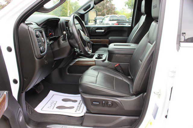 Used 2022 Chevrolet Silverado 3500 High Country w/ Technology Package image 7