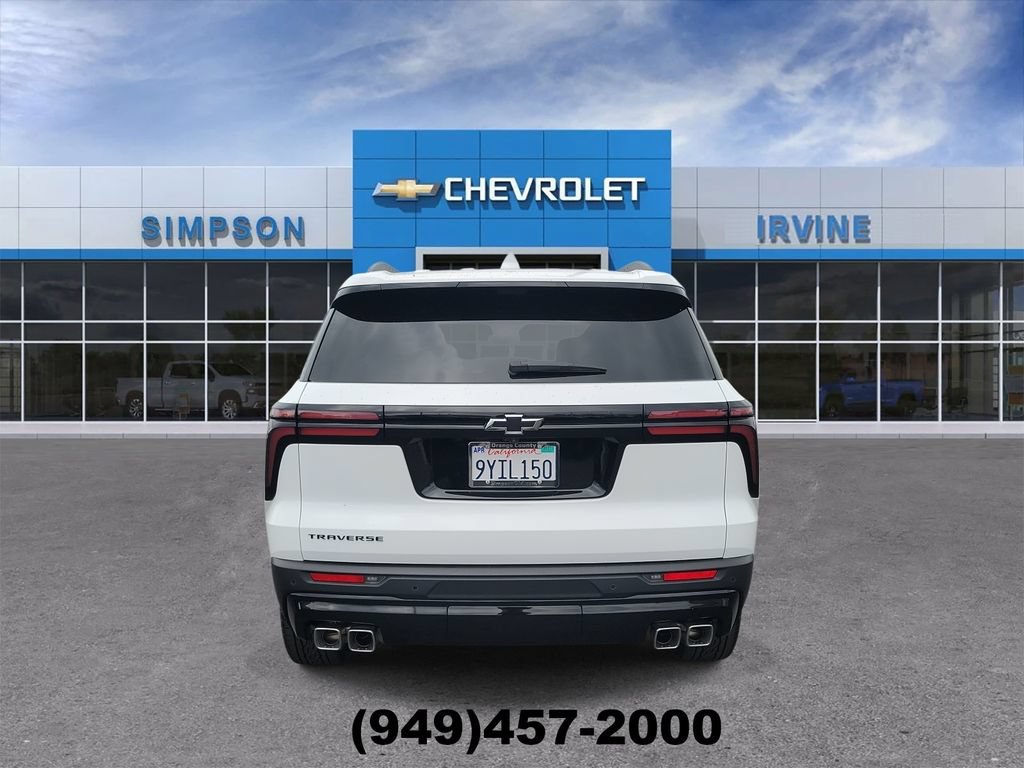 Used 2026 Chevrolet Traverse LT w/ Midnight/Sport Edition FWD image 7