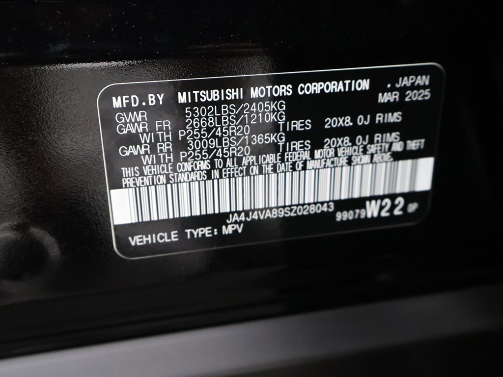 New 2025 Mitsubishi Outlander SE image 59