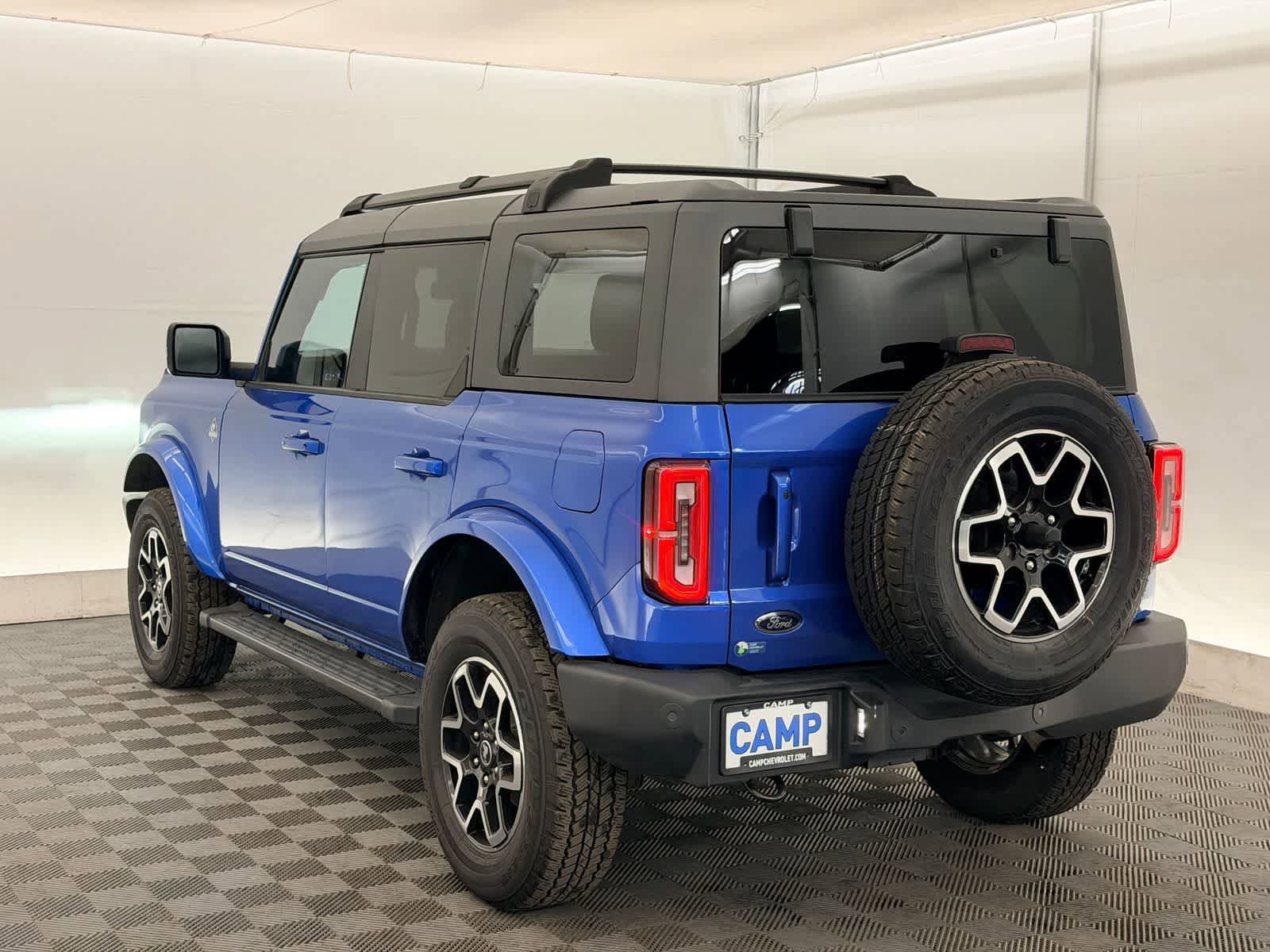 Used 2024 Ford Bronco Outer Banks image 4