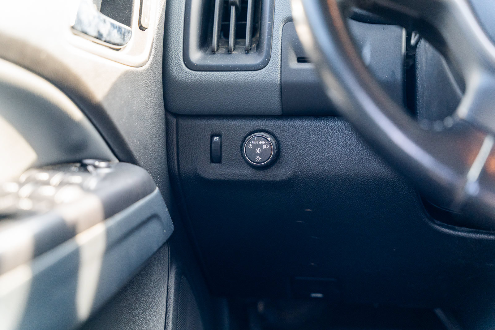 Used 2018 Chevrolet Colorado Z71 RWD image 24