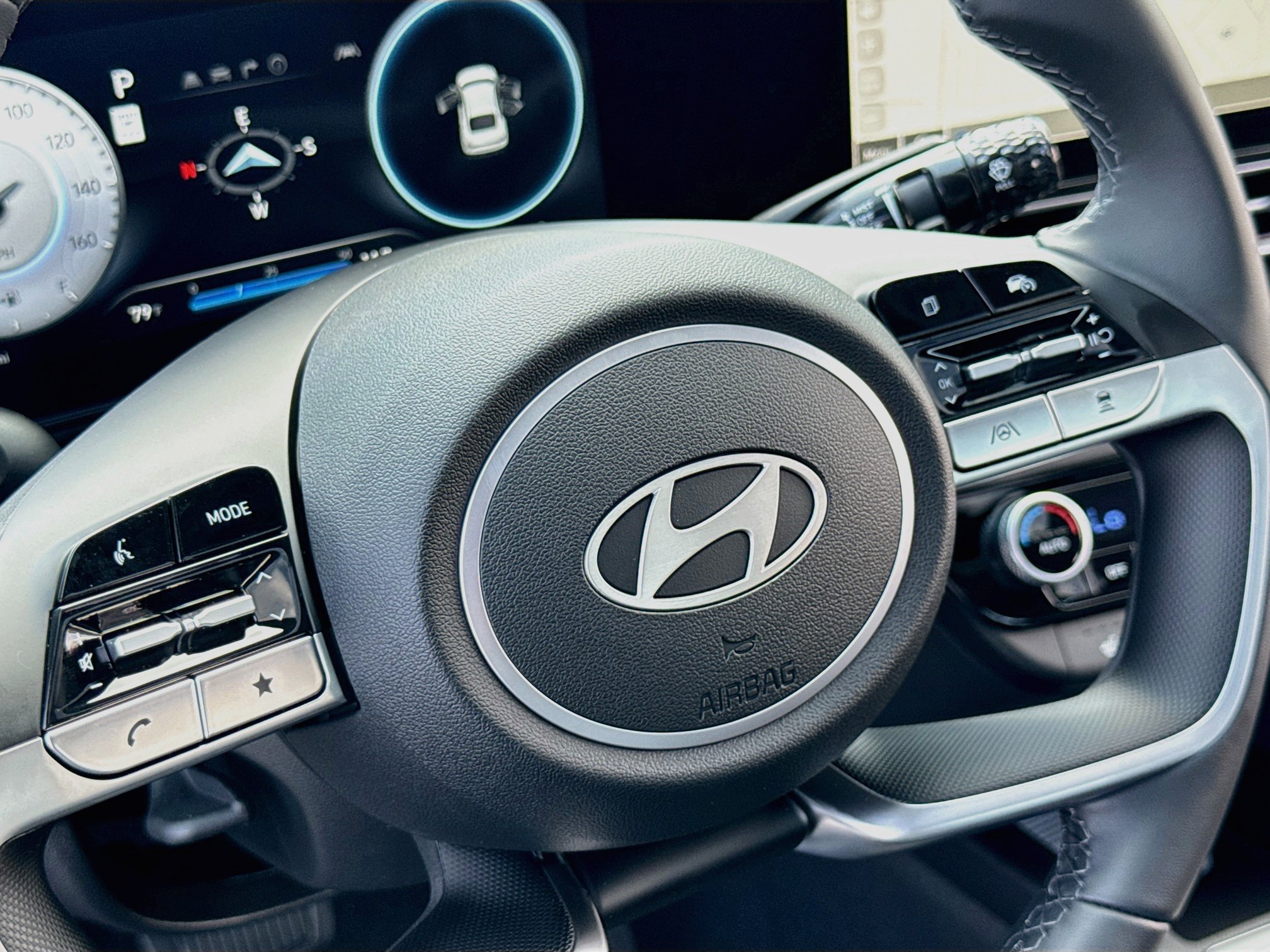 New 2026 Hyundai Elantra Limited FWD image 5