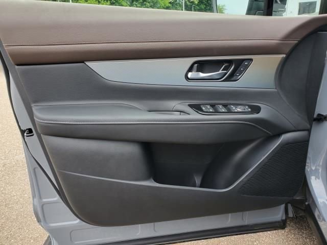 New 2025 Nissan Murano Platinum w/ Cargo Package image 11