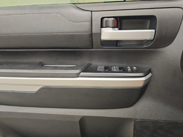 Used 2017 Toyota Tundra Limited w/ Limited Premium Package RWD image 33