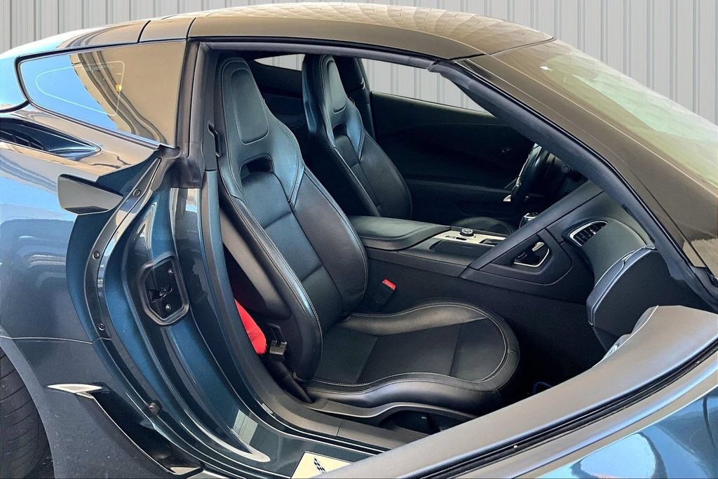 Used 2019 Chevrolet Corvette Grand Sport w/ Carbon Flash Badge Package RWD image 16