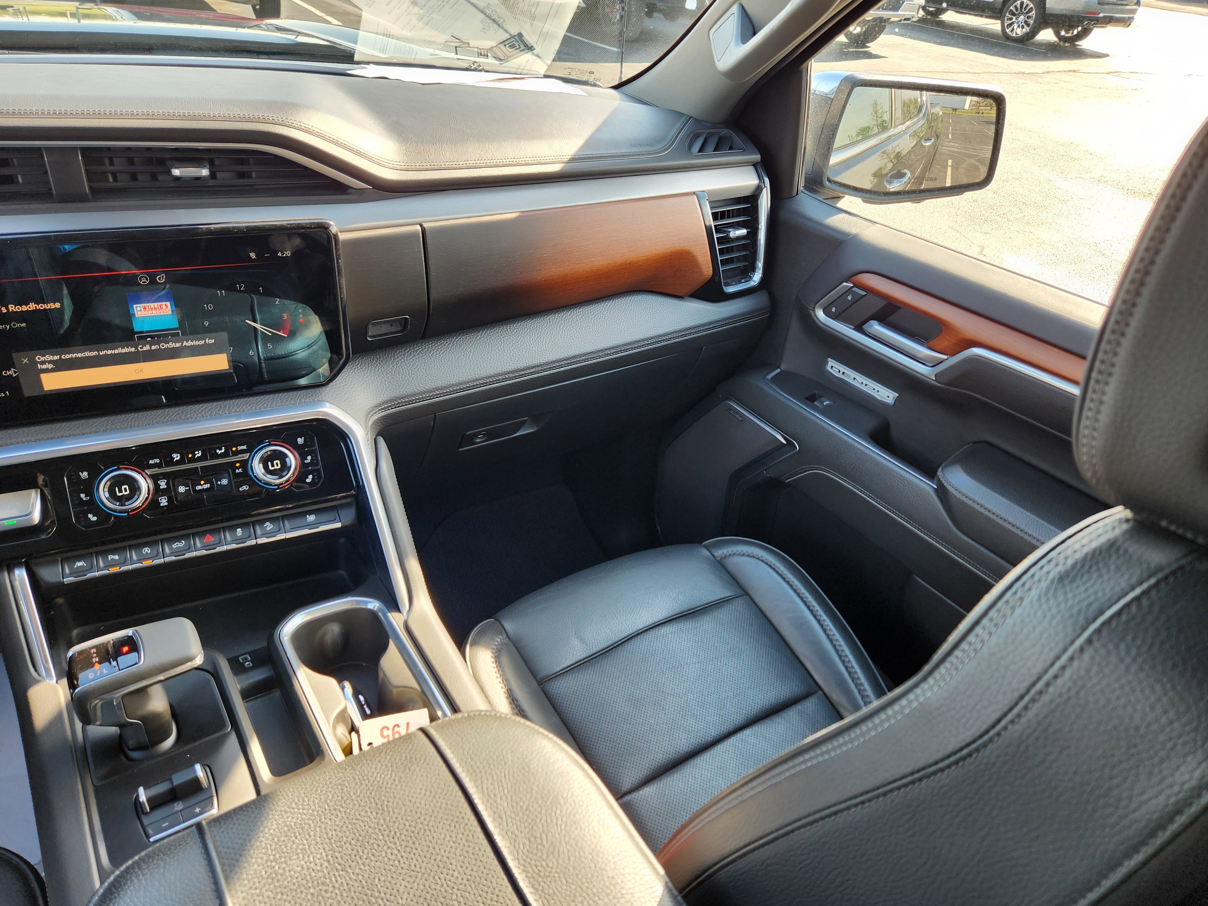 Used 2023 GMC Sierra 1500 Denali w/ Denali Reserve Package AWD/4WD image 16