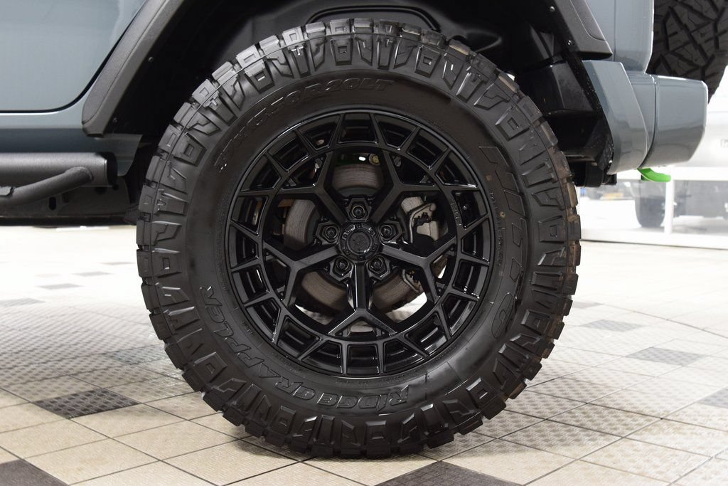 Used 2024 Jeep Wrangler Unlimited Rubicon w/ Safety Group AWD/4WD image 24