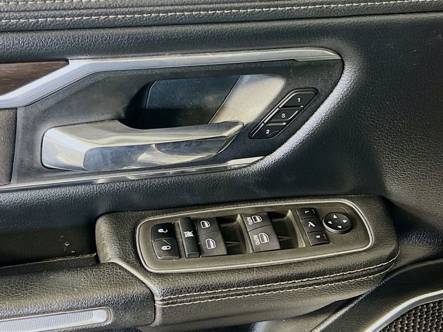 Used 2022 RAM 1500 Laramie AWD/4WD image 12