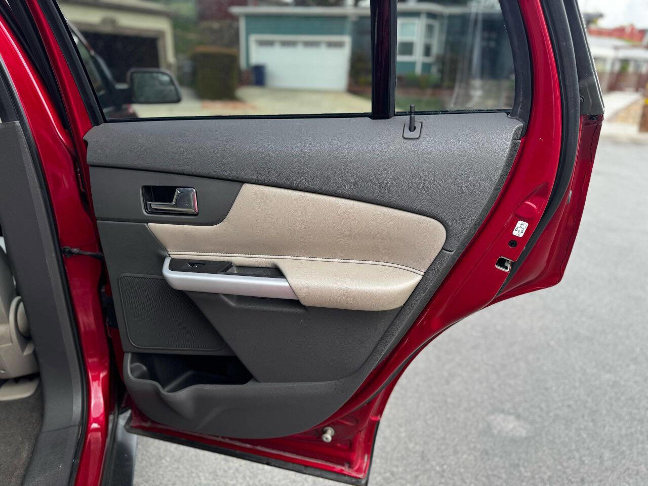 Used 2012 Ford Edge SEL image 27