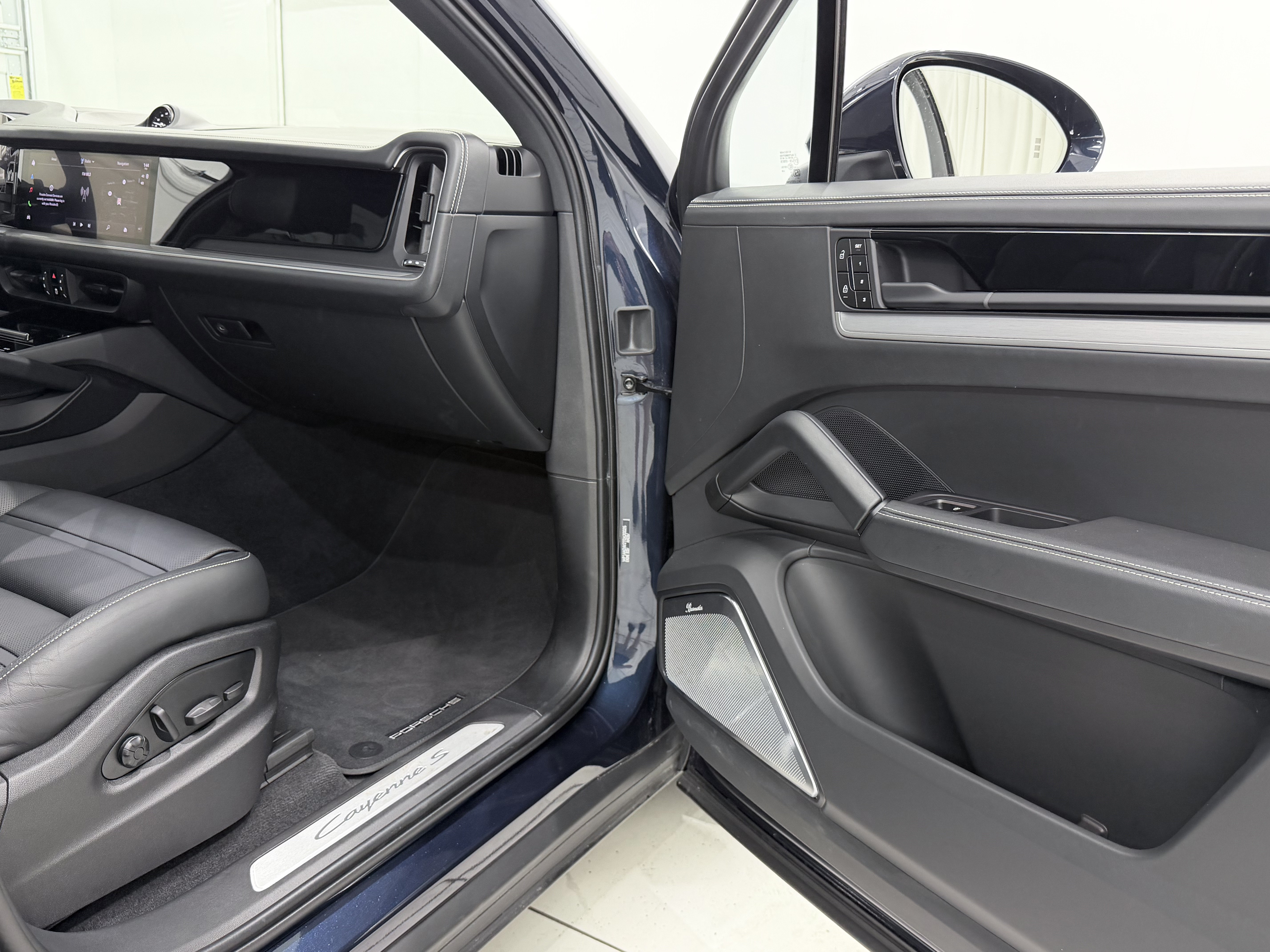 Certified 2026 Porsche Cayenne S AWD/4WD image 22