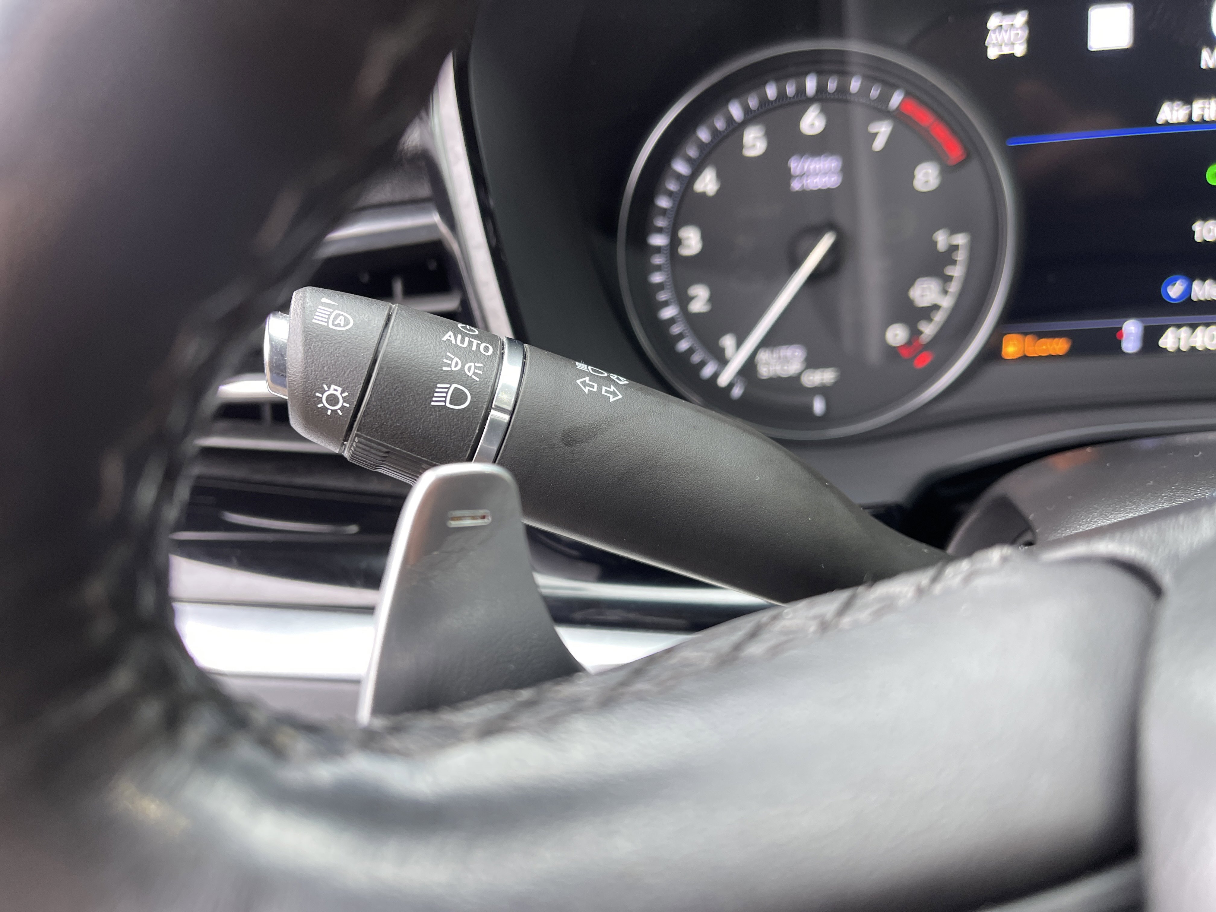 Used 2023 Cadillac XT6 Sport w/ Technology Package image 25