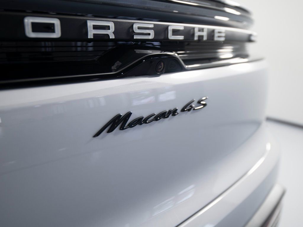 New 2026 Porsche Macan 4S Electric image 37