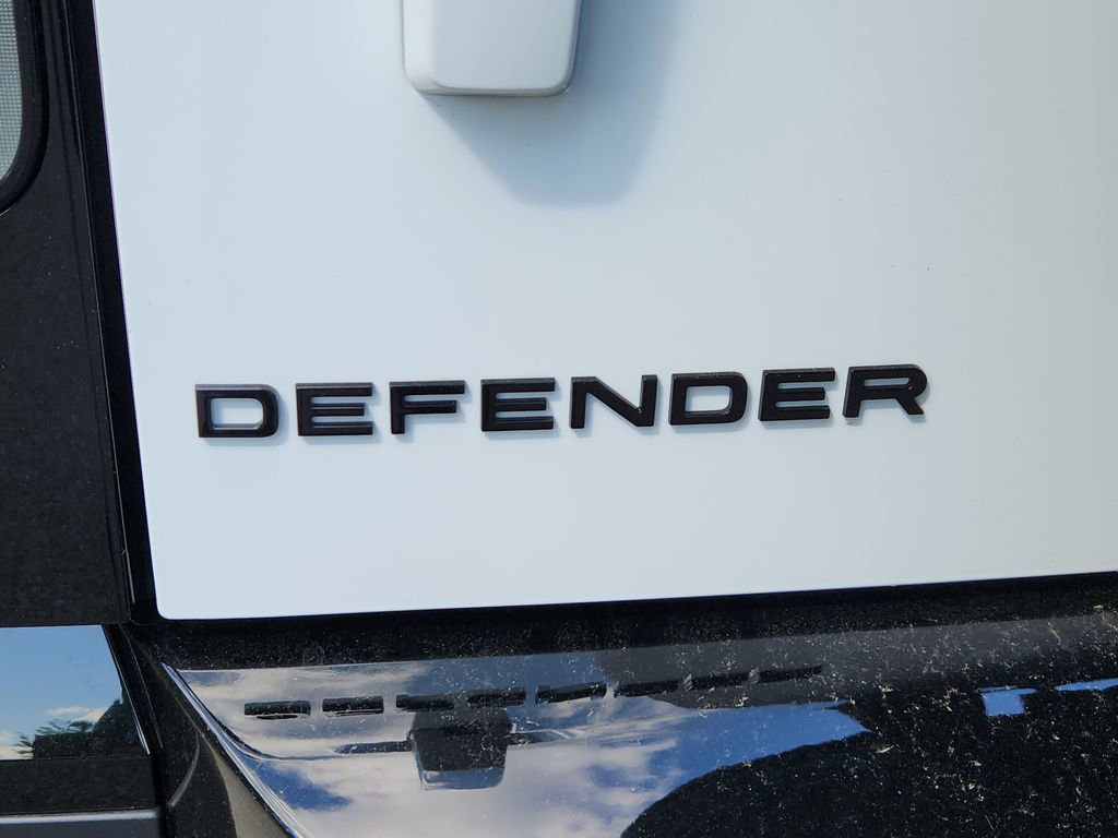 New 2026 Land Rover Defender 110 S AWD/4WD image 14
