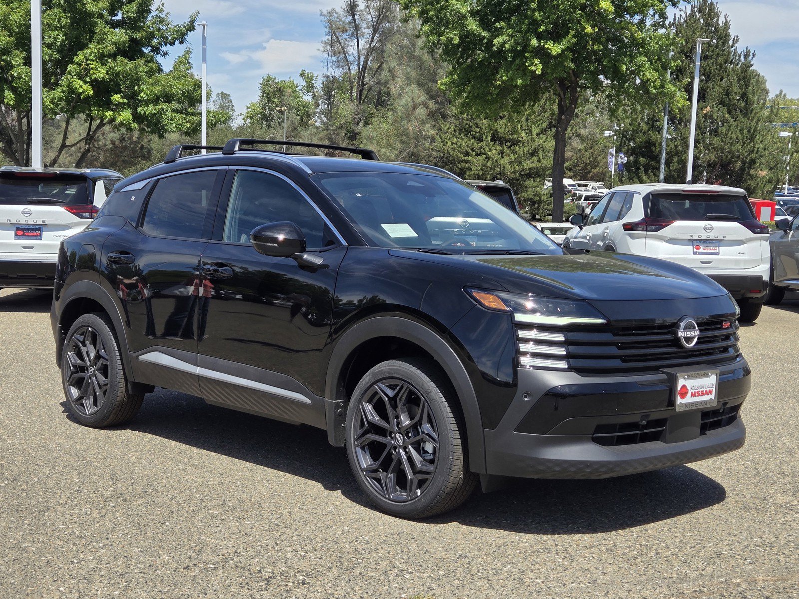 New 2026 Nissan Kicks SR