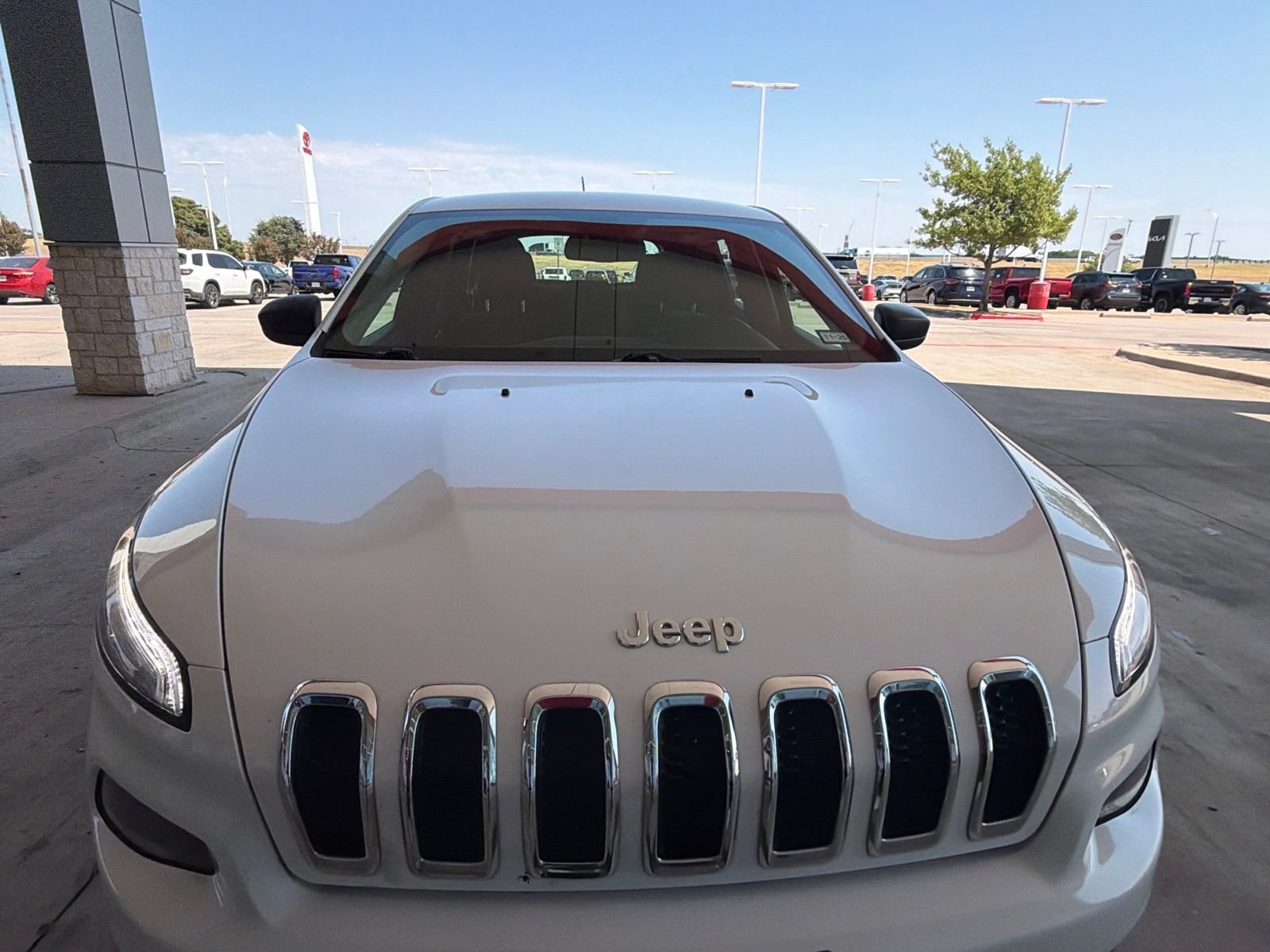 Used 2017 Jeep Cherokee Sport AWD/4WD image 31